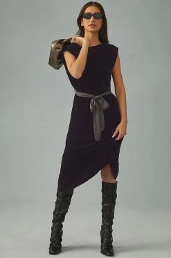 Flash Sale ???? Velvet By Graham & Spencer Velvet Satin ???? Dress BLACK ✨